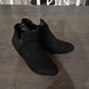 Croft & Barrow Black Booties